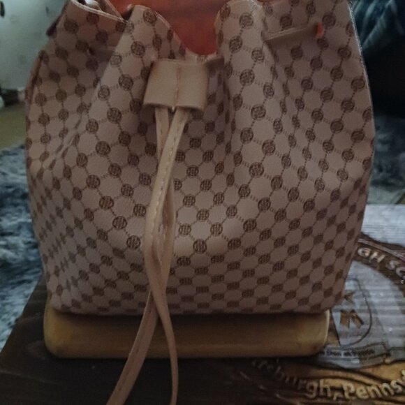 Small Scrunch Bag/Light Purse - Picture 1 of 5